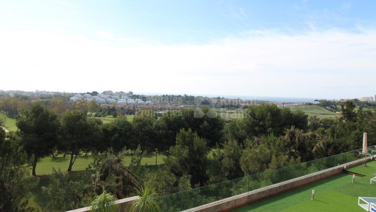 Villa de golf en première ligne à vendre - Villa à vendre à Nueva Atalaya, Estepona