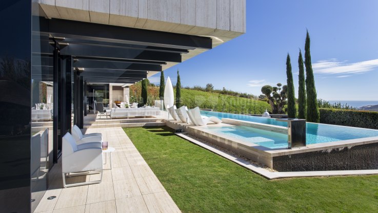 Diseño Vanguardista a pasos del Golf - Villa en venta en Cala de Mijas, Mijas Costa