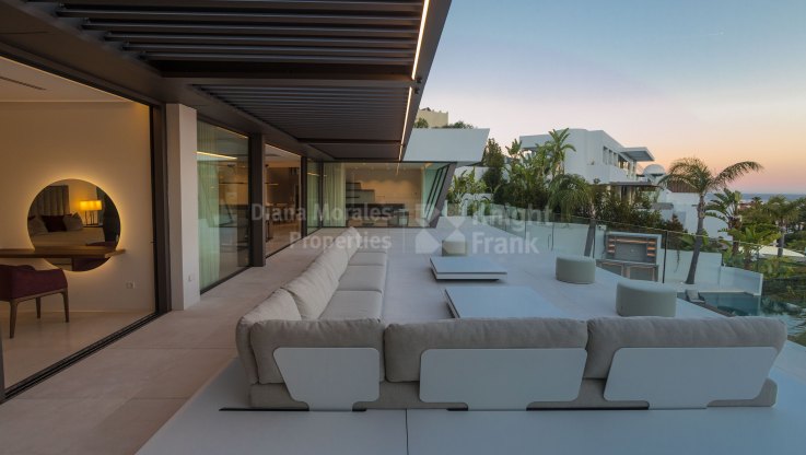 Villa a estrenar con vistas al mar y el golf en La Quinta - Villa en venta en La Quinta, Benahavis