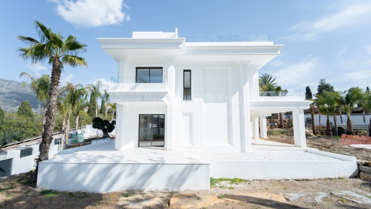 Erstklassige 3-Schlafzimmer-Villa in idealer Lage - Villa zum Verkauf in Las Lomas del Marbella Club, Marbella Goldene Meile