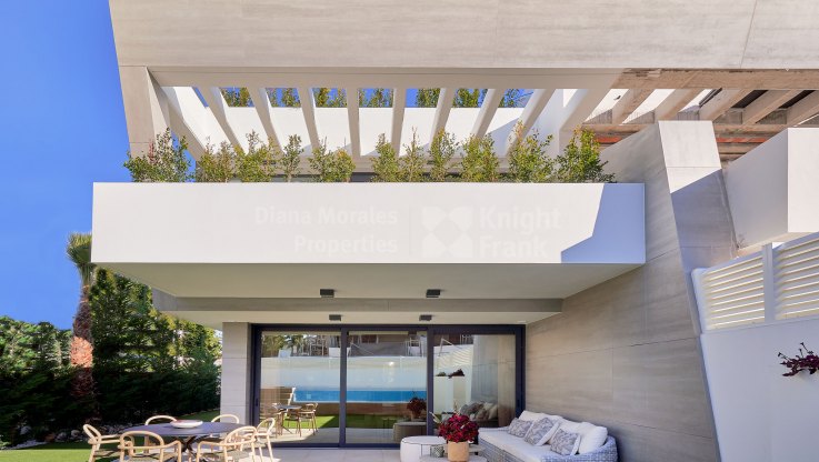 Bonita casa pareada cerca de la playa - Pareado en venta en Ventura del Mar, Marbella - Puerto Banus