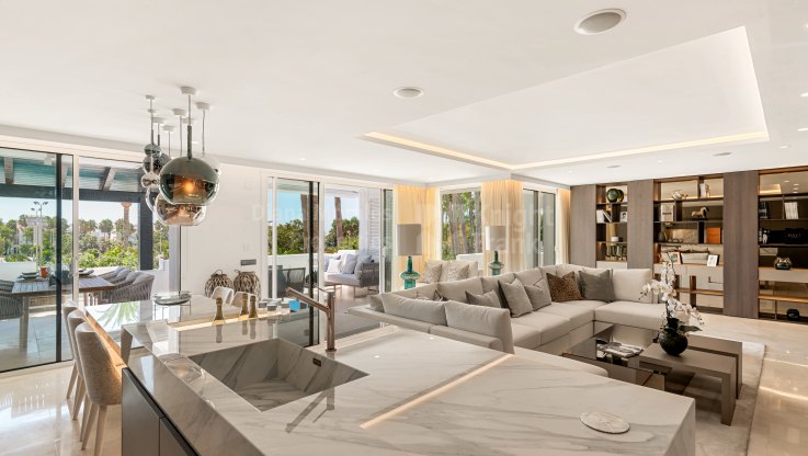 Unique apartment in a 5 star beach resort - Apartment for sale in Marina de Puente Romano, Marbella Golden Mile