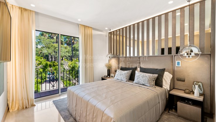 Precioso apartamento en resort de playa de 5 estrellas - Apartamento en venta en Marina de Puente Romano, Marbella Milla de Oro