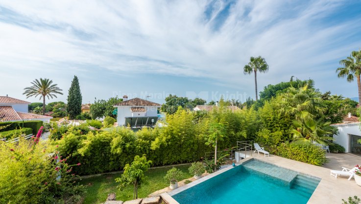 Villa en una zona bien consolidada - Villa en venta en Valdeolletas, Marbella ciudad