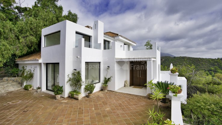 Villa avec vues panoramiques - Villa à vendre à Las Lomas de Nueva Andalucia, Nueva Andalucia