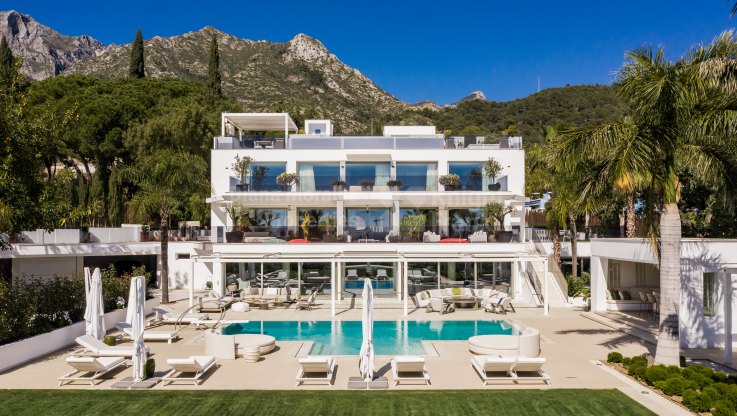 Spektakuläre brandneue zeitgenössische Villa - Villa zum Verkauf in Cascada de Camojan, Marbella Goldene Meile
