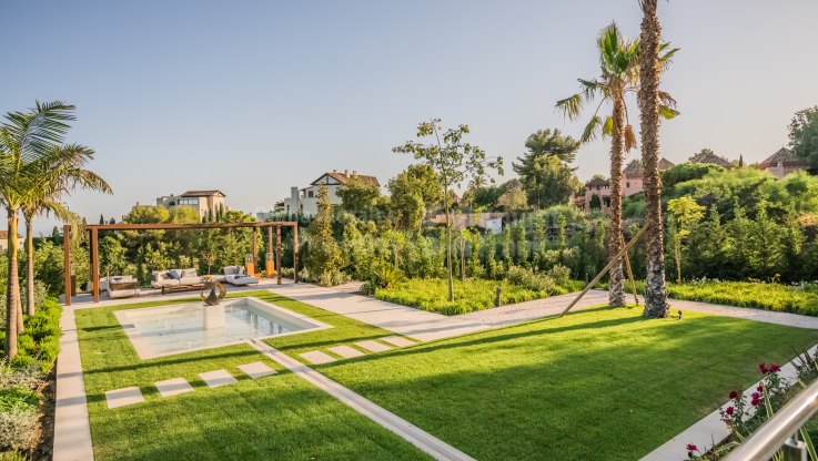 Espectacular villa contemporánea a estrenar - Villa en venta en Cascada de Camojan, Marbella Milla de Oro