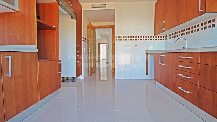 Ático duplex de 4 dormitorios en la Milla de Oro - Atico Duplex en venta en La Quinta del Virrey, Marbella Milla de Oro