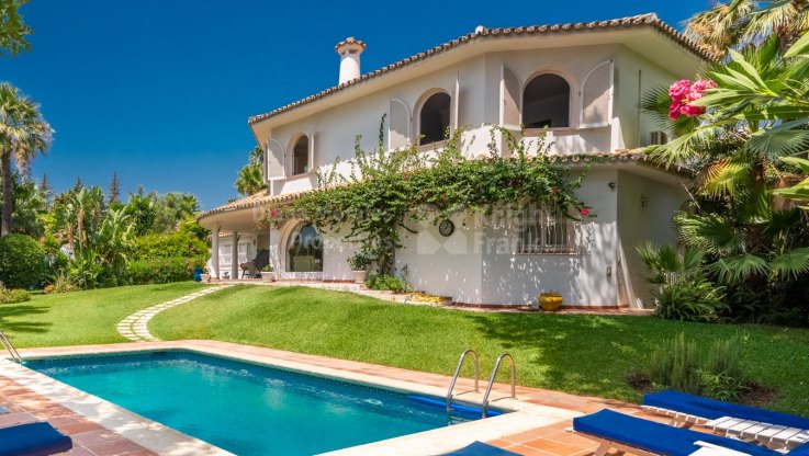 Villa For Sale >> Villas For Sale In Marbella Golden Mile Villa For Sale >> Villas For Sale In Marbella Golden Mile