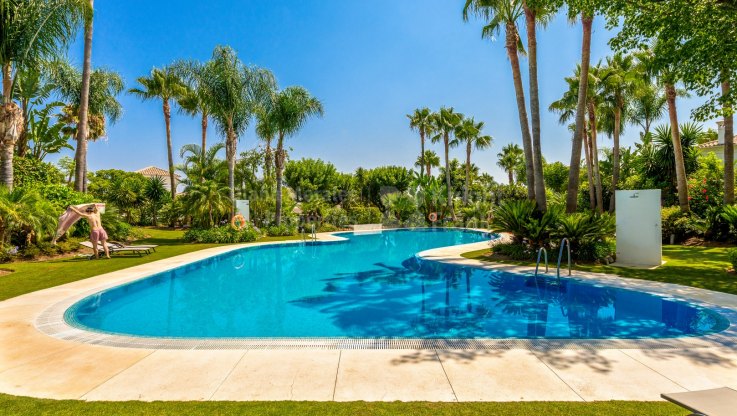 South facing villa in the Golden Mile - Villa for sale in Lomas de Magna Marbella, Marbella Golden Mile
