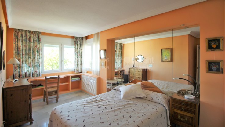 Appartement proche du centre et de la plage - Appartement à vendre à El Capricho, Marbella Golden Mile