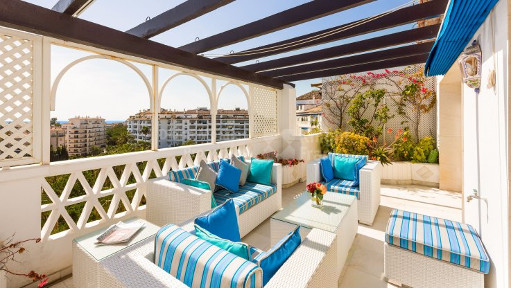 Penthouse avec vues sur la mer - Penthouse duplex à vendre à Playas del Duque, Marbella - Puerto Banus