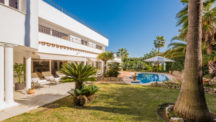 Altos Reales, Mediterranean style villa in gated estate