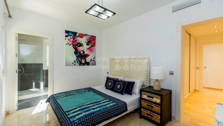 Maison de ville orientée sud-ouest à Bel Air - Villa à vendre à Bel Air, Estepona