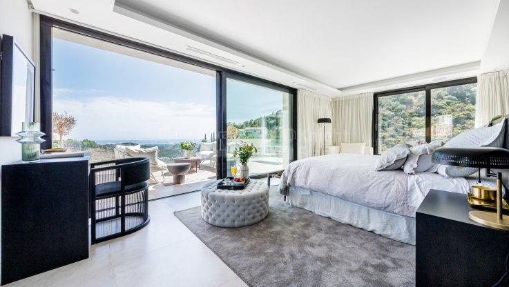 New contemporary style villa with sea views - Villa for sale in El Madroñal, Benahavis