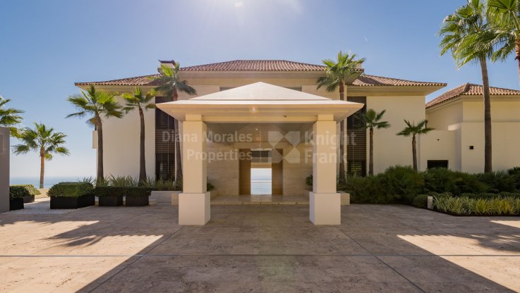 Lujosa residencia en ubicación exclusiva - Villa en venta en La Zagaleta, Benahavis