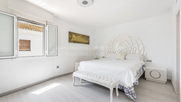 Apartamento duplex con vistas al mar en Puerto Banús - Duplex en venta en Puerto, Marbella - Puerto Banus