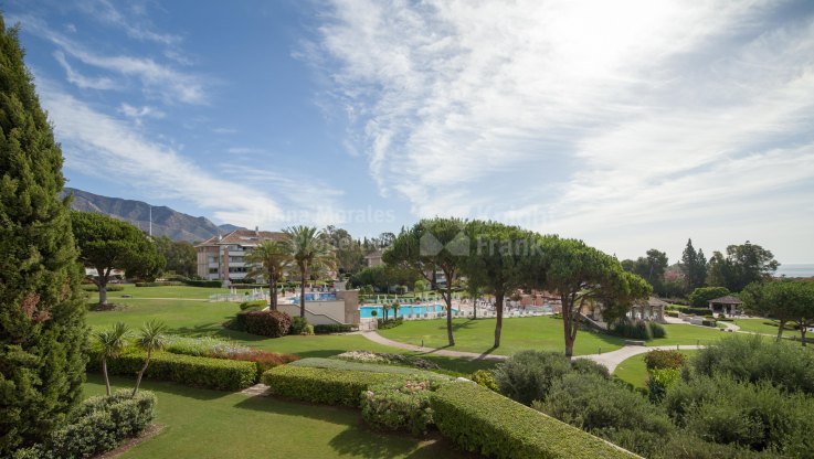Stylish penthouse in the heart of the Golden Mile - Duplex Penthouse for sale in La Trinidad, Marbella Golden Mile
