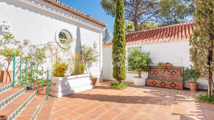 Villa with panoramic views in the hills of Marbella - Villa for sale in La Montua, Marbella city