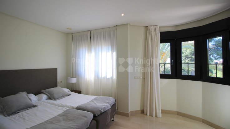 Penthouse within Walking Distance to Puerto Banus - Penthouse for sale in Marbella - Puerto Banus