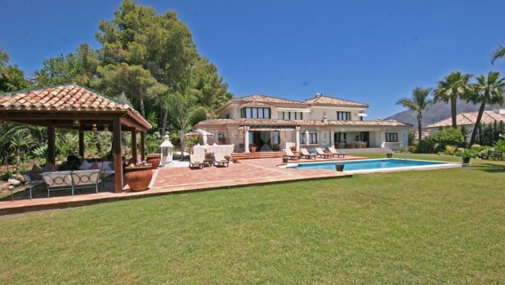 In the heart of the Golf Valley - Villa for rent in La Cerquilla, Nueva Andalucia
