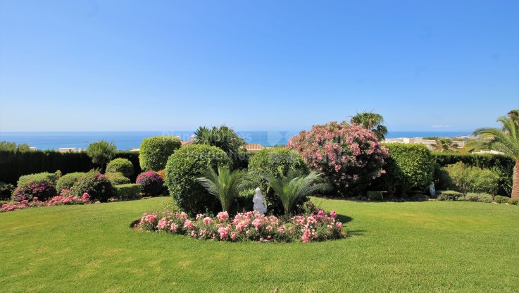 Villa con gran jardín en Sierra Blanca y vistas espectaculares - Villa en Sierra Blanca, Marbella Milla de Oro