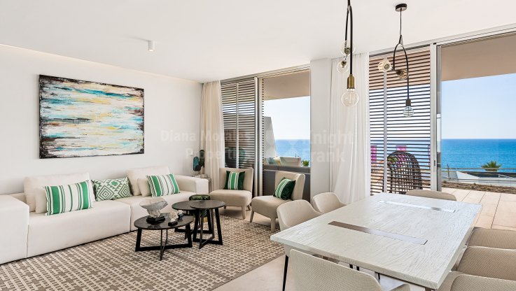 Penthouse dans un emplacement privilégié en face de la mer - Appartement à vendre à Estepona Playa, Estepona
