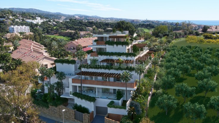 Apartamento de 2 niveles en planta baja con jardín privado - Duplex Planta Baja en venta en Rio Real Golf, Marbella Este