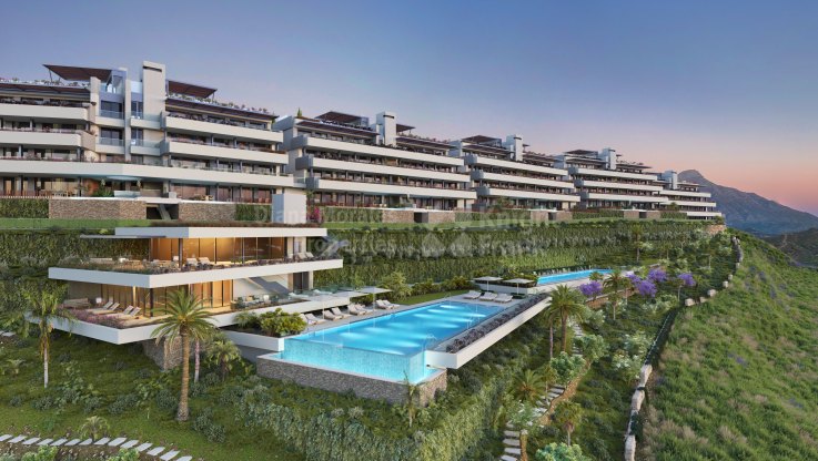 Bajo con jardín y piscina privada con vistas panorámicas - Apartamento Planta Baja en venta en Las Colinas de Marbella, Benahavis