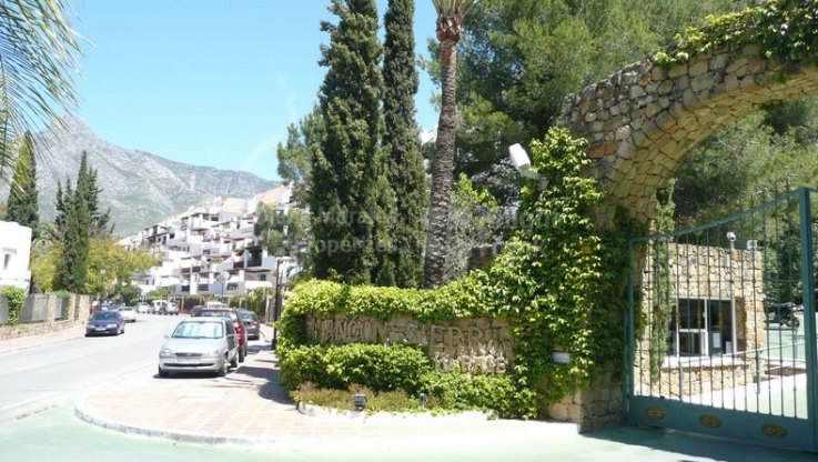 Makellose und helle Duplex-Wohnung - Zweistöckiges Penthouse zur Miete in Ancon Sierra, Marbella Goldene Meile