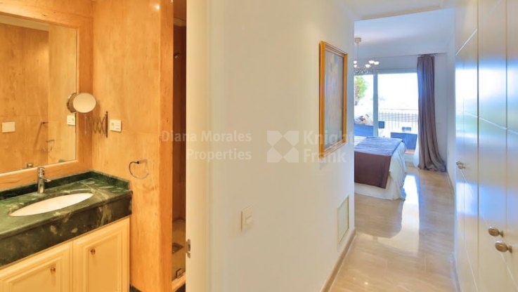 Beautiful Property With Sea Views - Ground Floor Apartment for rent in Condado de Sierra Blanca, Marbella Golden Mile
