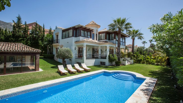 Lujosa villa en excelente ubicación - Villa en venta en Sierra Blanca, Marbella Milla de Oro