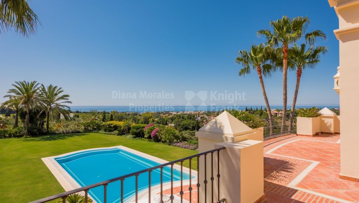 Beeindruckende Hügelvilla - Villa zum Verkauf in Marbella Hill Club, Marbella Goldene Meile
