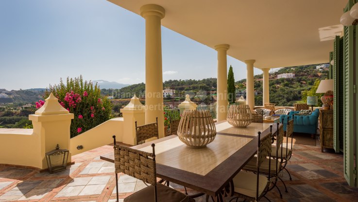 Villa umgeben von Golfplätzen - Villa zum Verkauf in Marbella Club Golf Resort, Benahavis