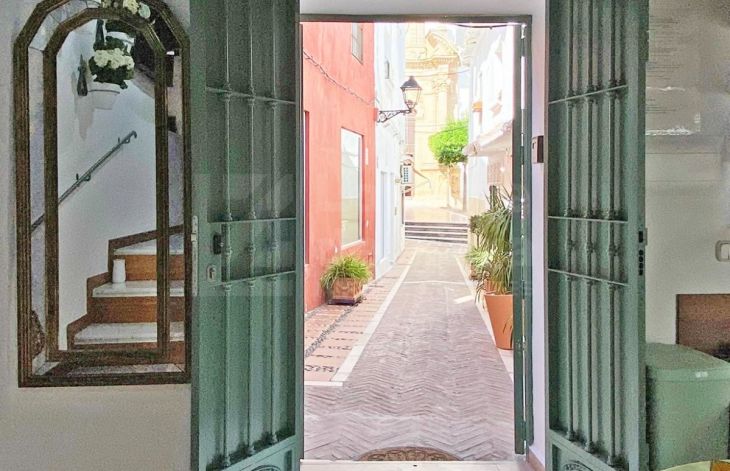 Casa de 2 dormitorios completamente reformada en el Casco Antiguo de Marbella