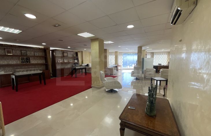 Large office in the center of Marbella