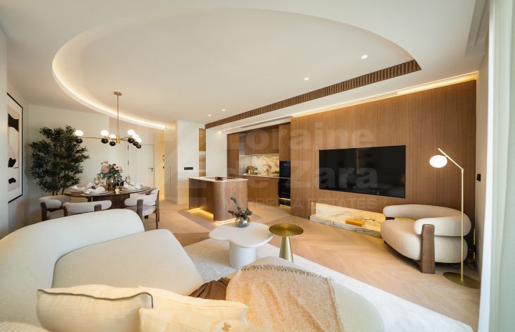 Exceptional Fully Refurbished 3-Bedroom Apartment on Marbella Golden Mile with Panoramic Sea Views