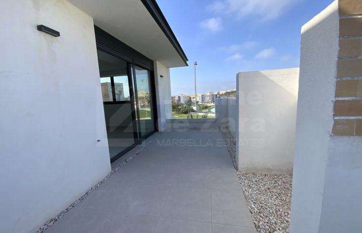 Apartamento de obra nueva a estrenar con dos dormitorios en Estepona