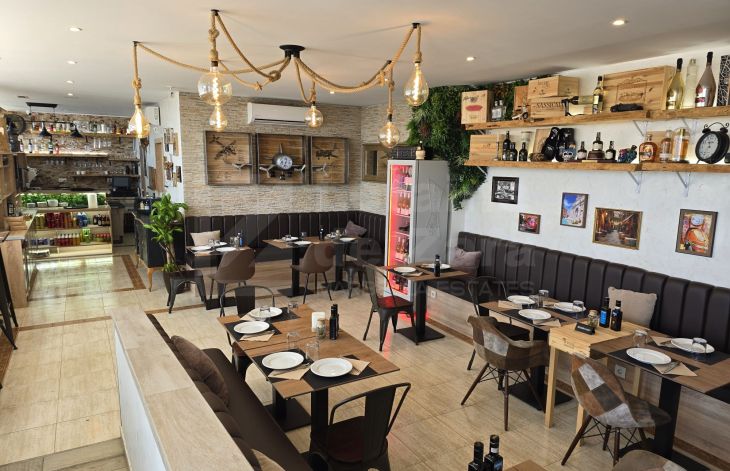 Spectacular seaside restaurant in Marbella
