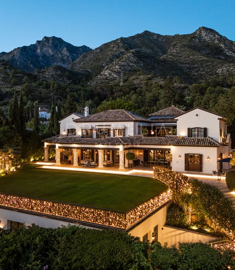 Isla Moorea - Extraordinary Villa with Panoramic Views in Prestigious Cascada de Camoján, Marbella