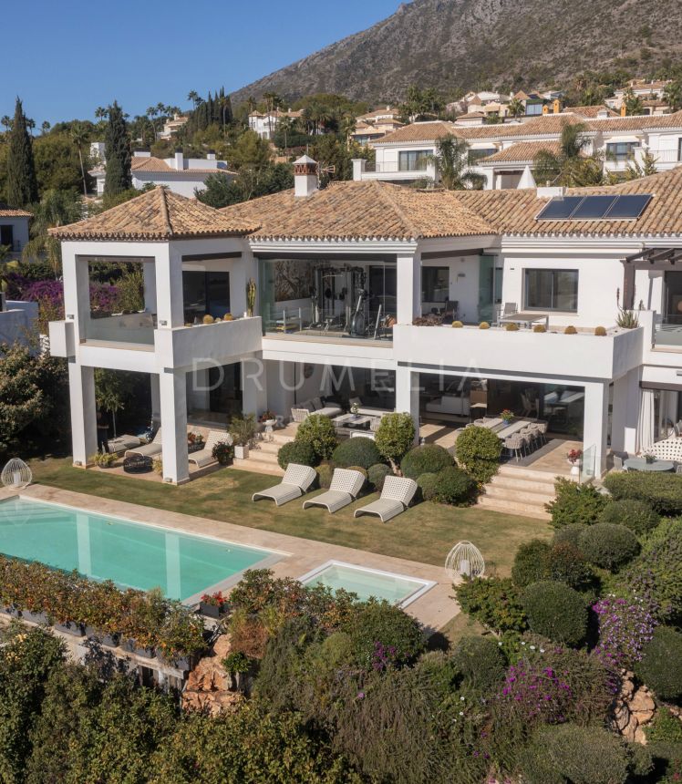 Renovated luxury villa with spectacular panoramic sea views in Sierra Blanca, Marbella Golden Mile