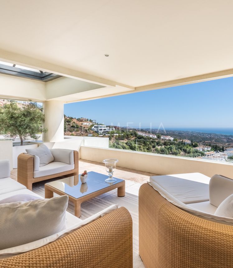 Luxury Duplex Penthouse with Panoramic Sea Views in Los Monteros Hill Club, Marbella East