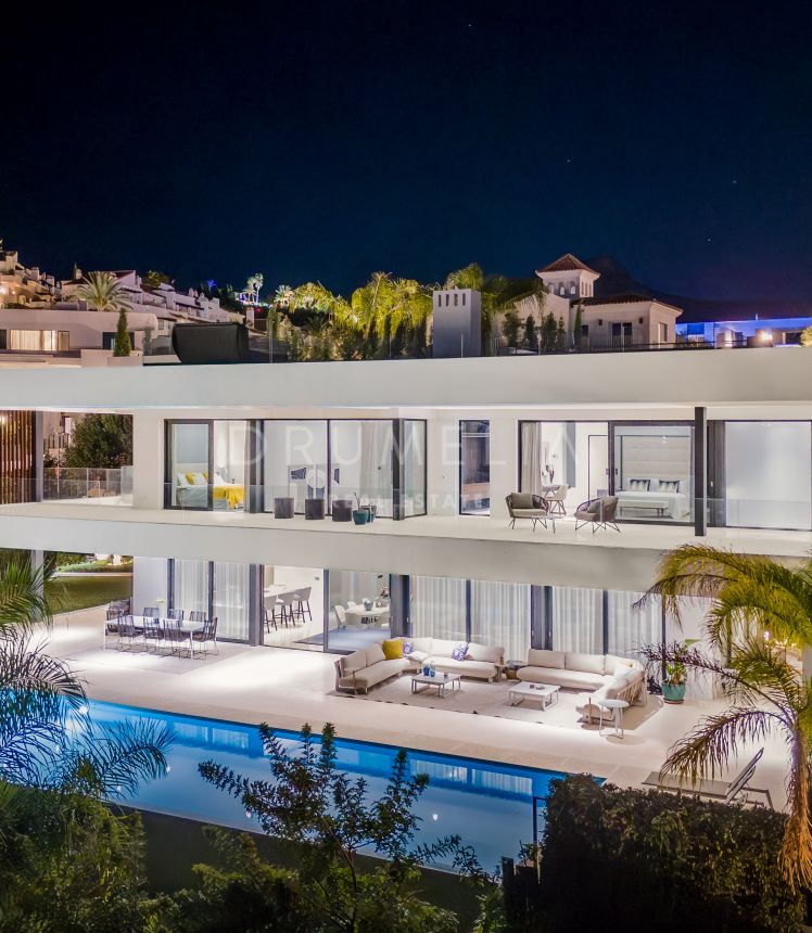 Casa Olivo - Luxurious modern villa with mountain views in prestigious Los Olivos, Haza del Conde, Nueva Andalucía
