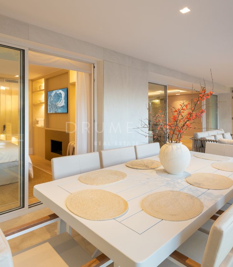 Exceptional luxury modern apartment for sale in the heart of Marbella the Golden Mile