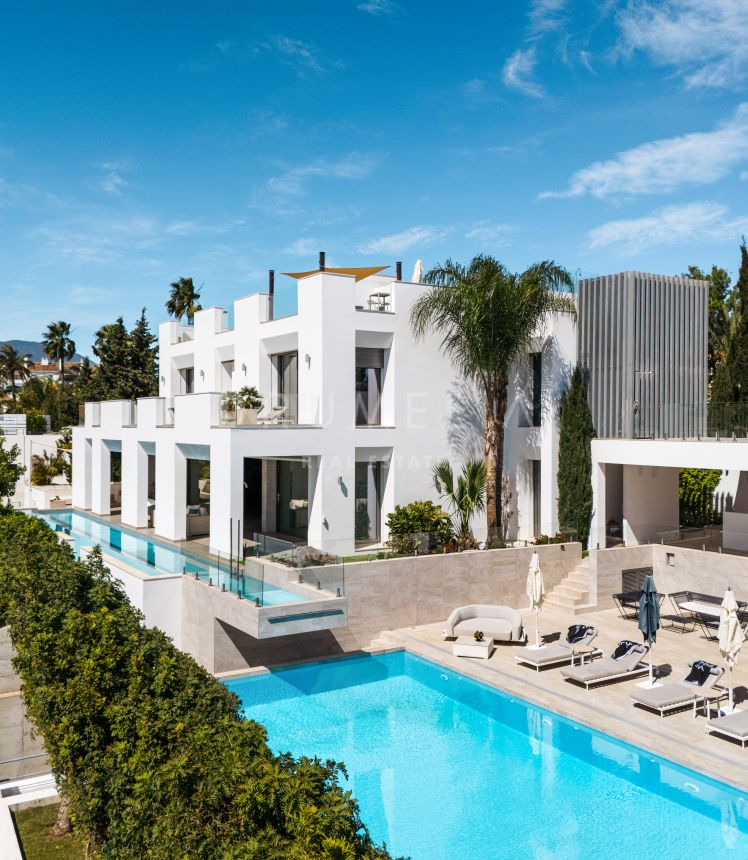 La Pera - Magnificent Unique Modern Chic Luxury Villa, Nueva Andalucía, Marbella