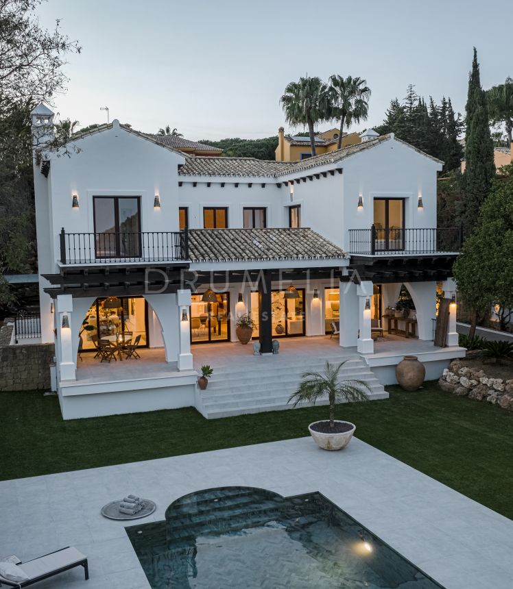 Beautifully renovated luxury villa with chic interior in Hacienda Las Chapas, Marbella East