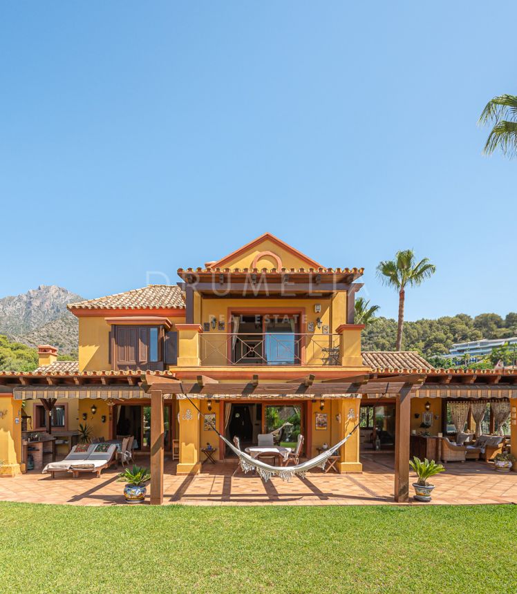 Spectacular luxury Mediterranean villa in prestigious Cascada de Camojan, Marbella Golden Mile