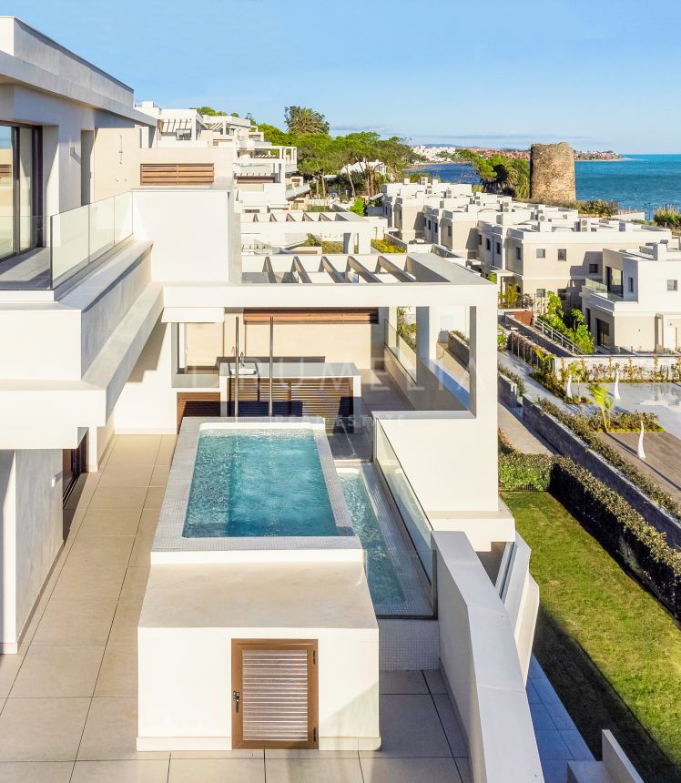 Front-line beach modern luxury duplex penthouse with sea views in Velaya, Estepona