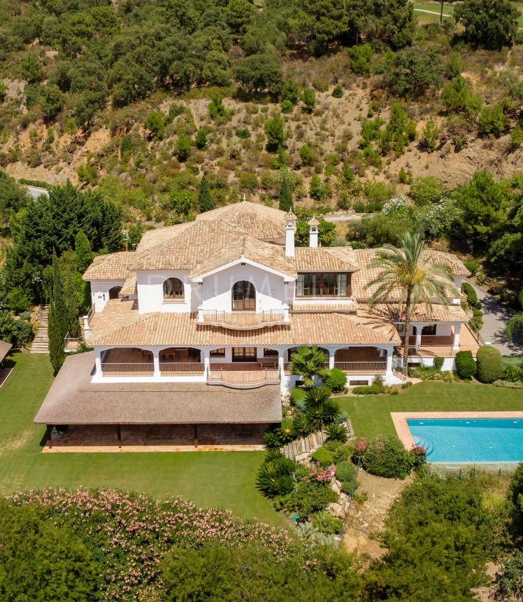 Exceptional Mediterranean luxury villa with mountain view in high-end La Zagaleta, Benahavis
