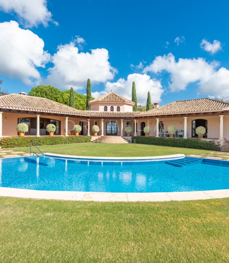 Frontline golf Mediterranean luxury mansion with sea views and 2 guest houses, La Zagaleta,Benahavis